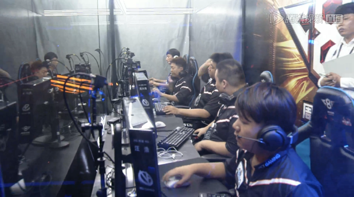 【快讯】英雄出少年，新生代狙神sh1ro斩获IEM 卡托维兹MVP