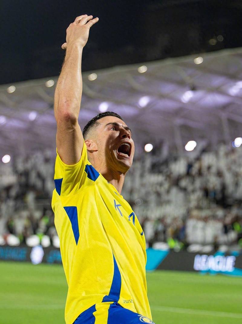 赛后群访Leave：休息时打了更多排位 夏季赛我们的目标一直是冠军