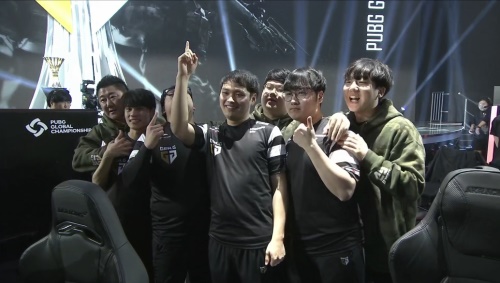 BLG官方：Bin已和俱乐部完成续约 携手征战2023赛季